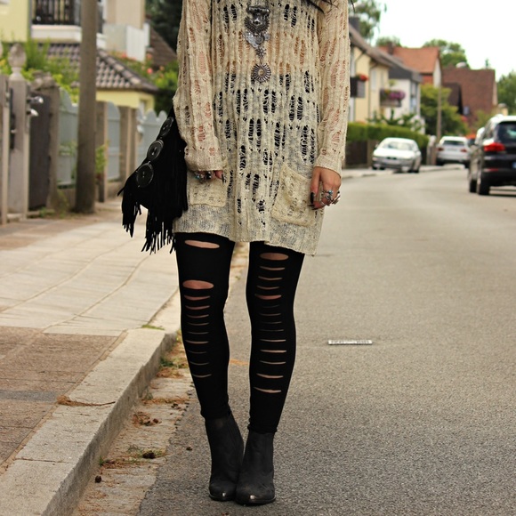 Kendall Leggings ❣️LIMITED SIZES - Picture 5 of 6